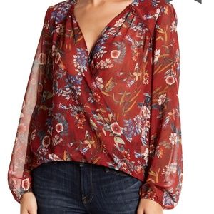NWT Willow & Clay Floral Wrap Top